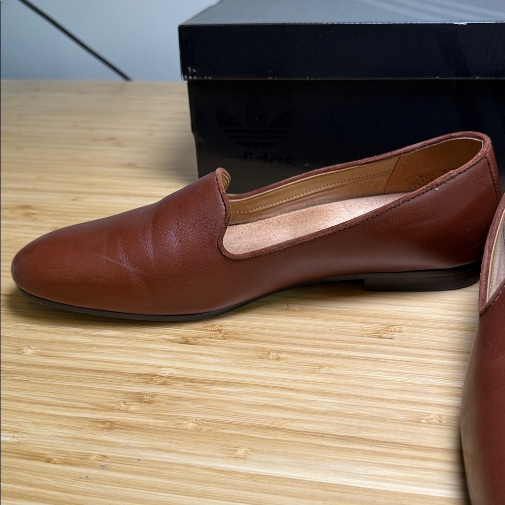 Vionic Willa WIDE Leather Loafers - Picture 3 of 9
